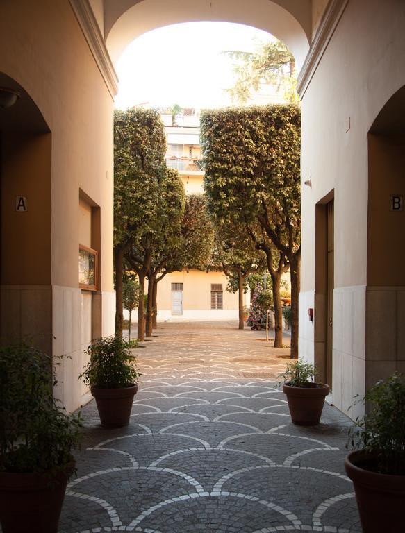 Vatican Leone Iv Affittacamere 2*